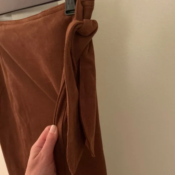 Suede Anthropologie midi skirt - Picture 2 of 4